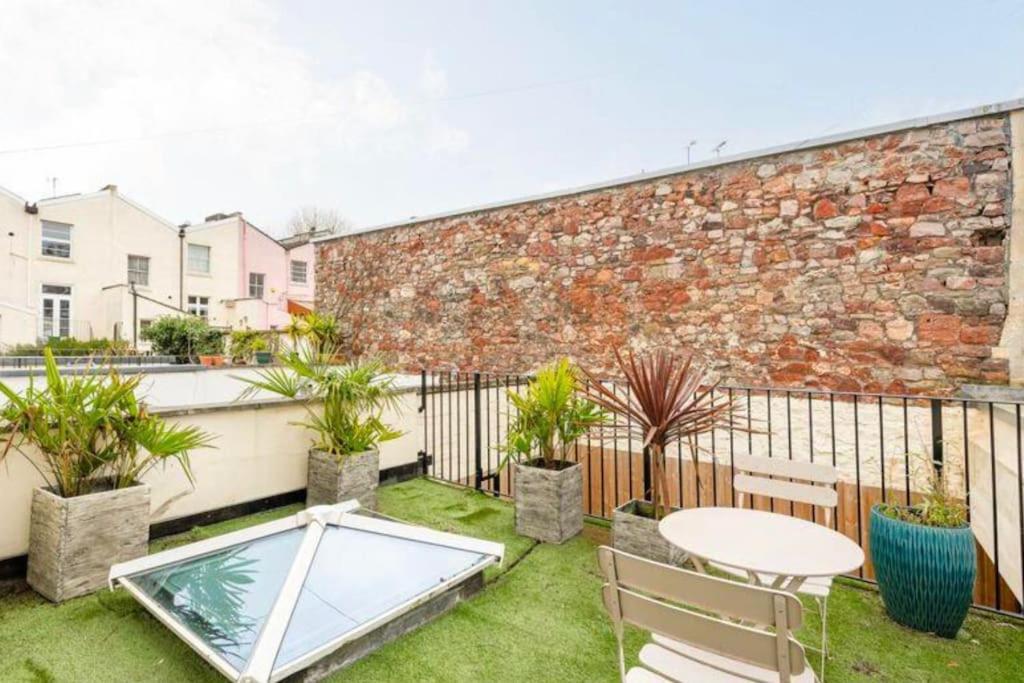 Three Storey Clifton Town House Bristol Extérieur photo